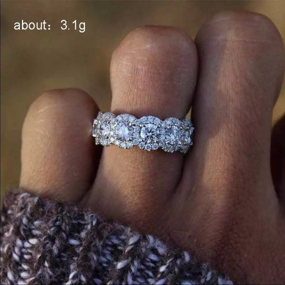 New Beautiful Silver Diamond Wedding Ring - Picture 3 of 3